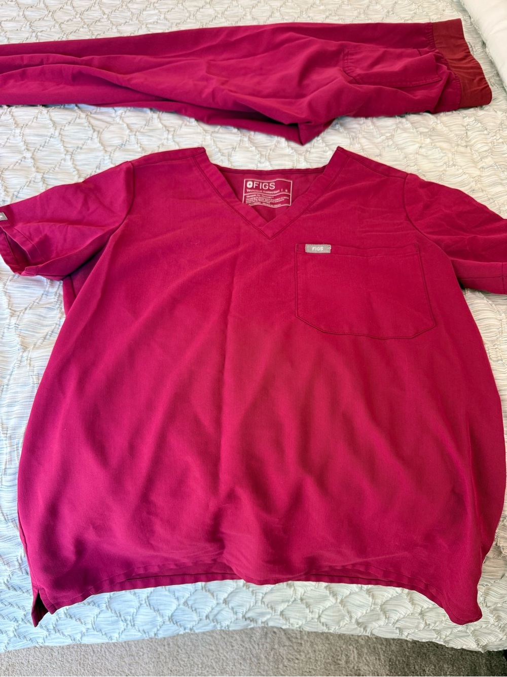 Figs Women's Scrub Set in Magenta
